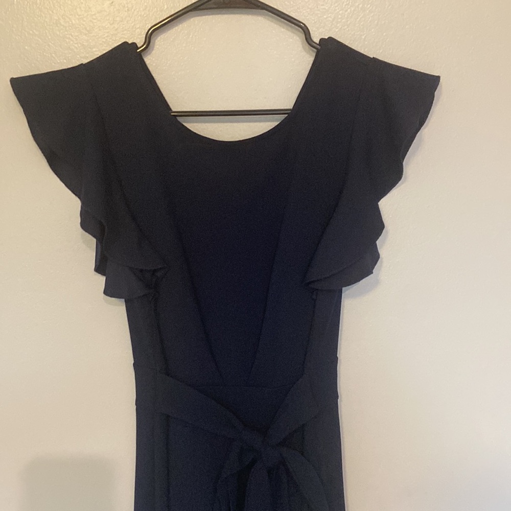 Knitee Navy Jump Suit with Tye at waist Sz M 8-10 capped sleeves. Spring Style - Picture 5 of 6